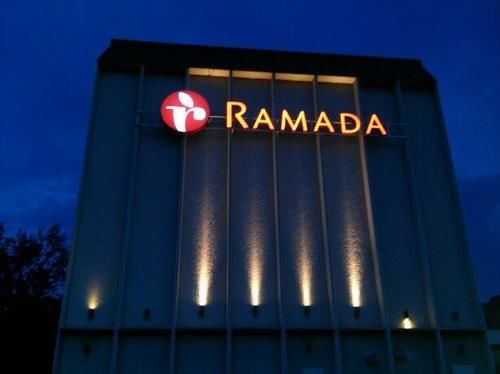 Ramada By Wyndham Downtown 3* Cumberland